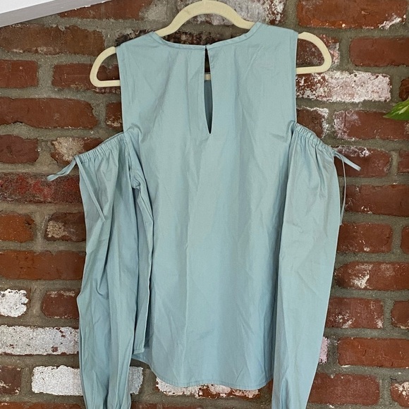 Open Edit Cold Shoulder Sea foam green poplin top Size Medium New - Picture 3 of 6